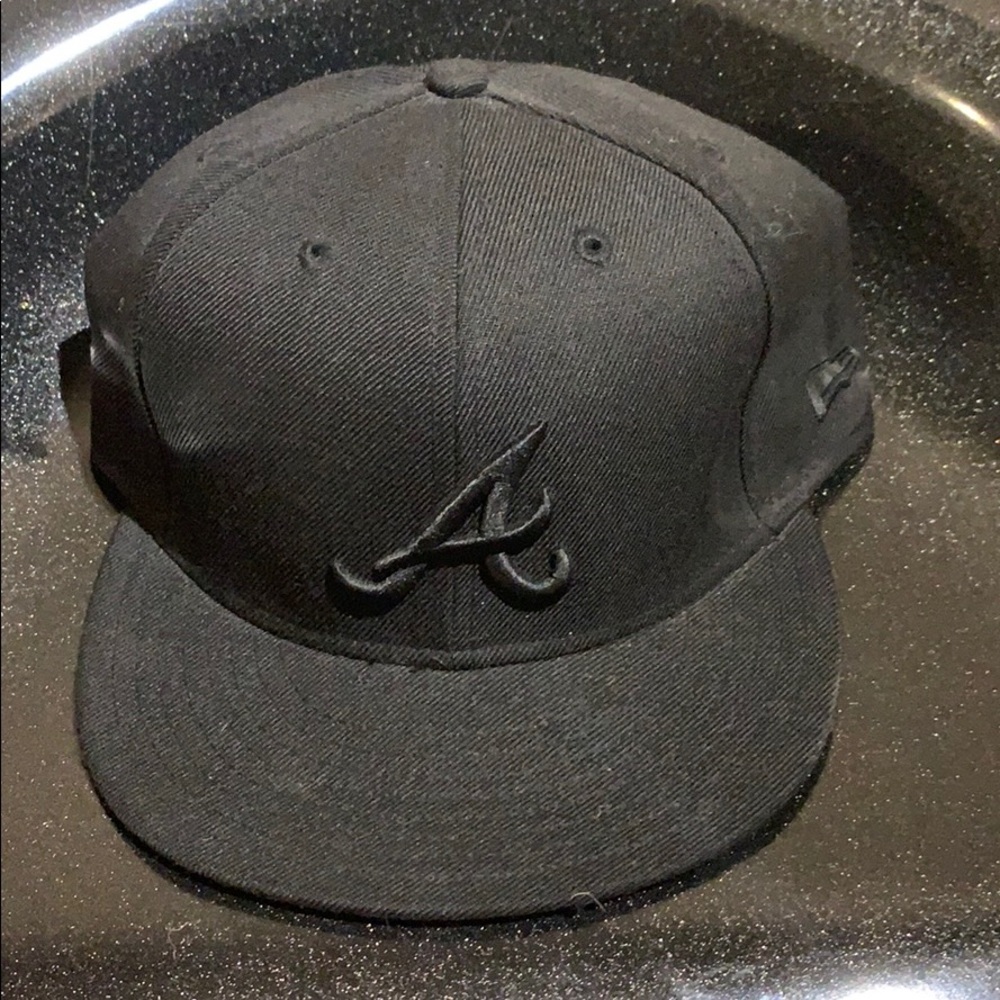 All black New Era Atlanta Braves fitted hat
